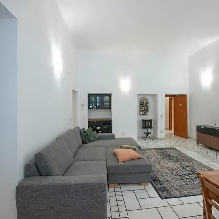 Guarnacci Apartment